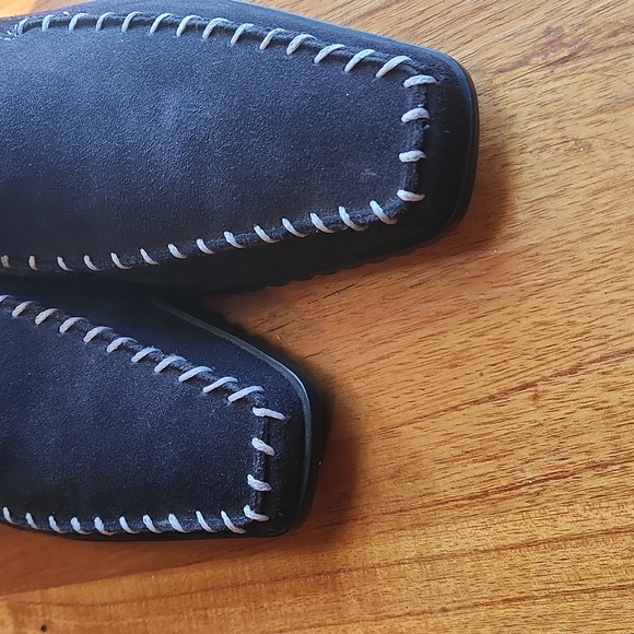 Ecco Suade Loafer - Picture 3 of 9